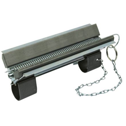 Aparat wkręcająco-wtłaczający