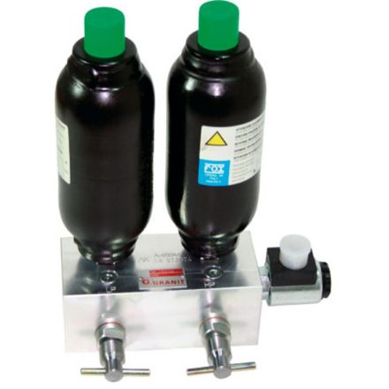 System przeciwuderzeniowy akumulatora ładowacza